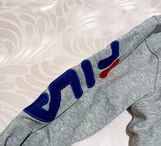 سویشرت اسپورت برند fila 